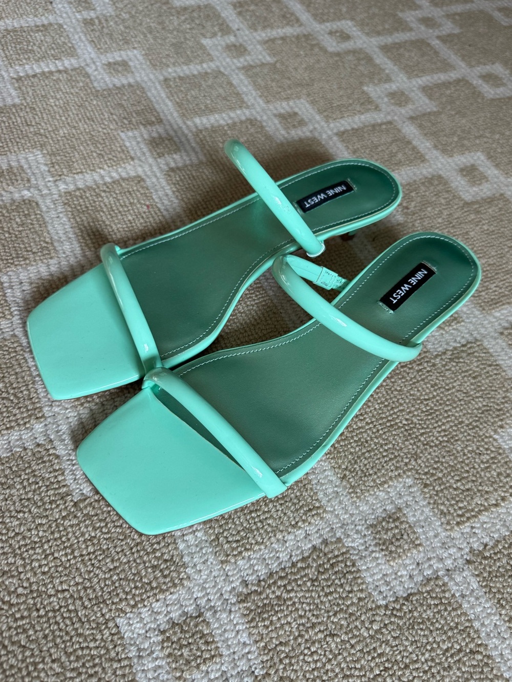 Nine West Noel Patent Kitten Heel Slide Sandals Mint Green Size 10 - Picture 11 of 13